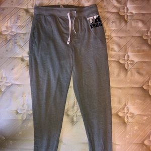 Tommy Hilfiger joggers
